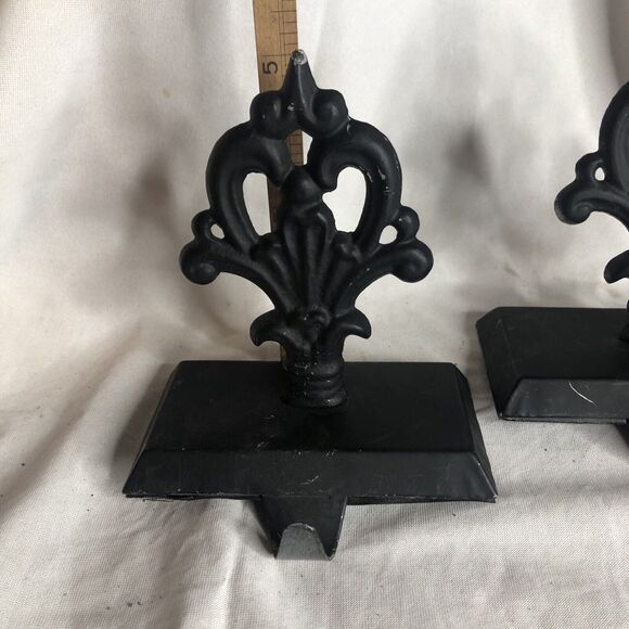 Set Of 2 Vintage Metal Stocking Holder Black Weighted 5” CUTE!! - Picture 16 of 16